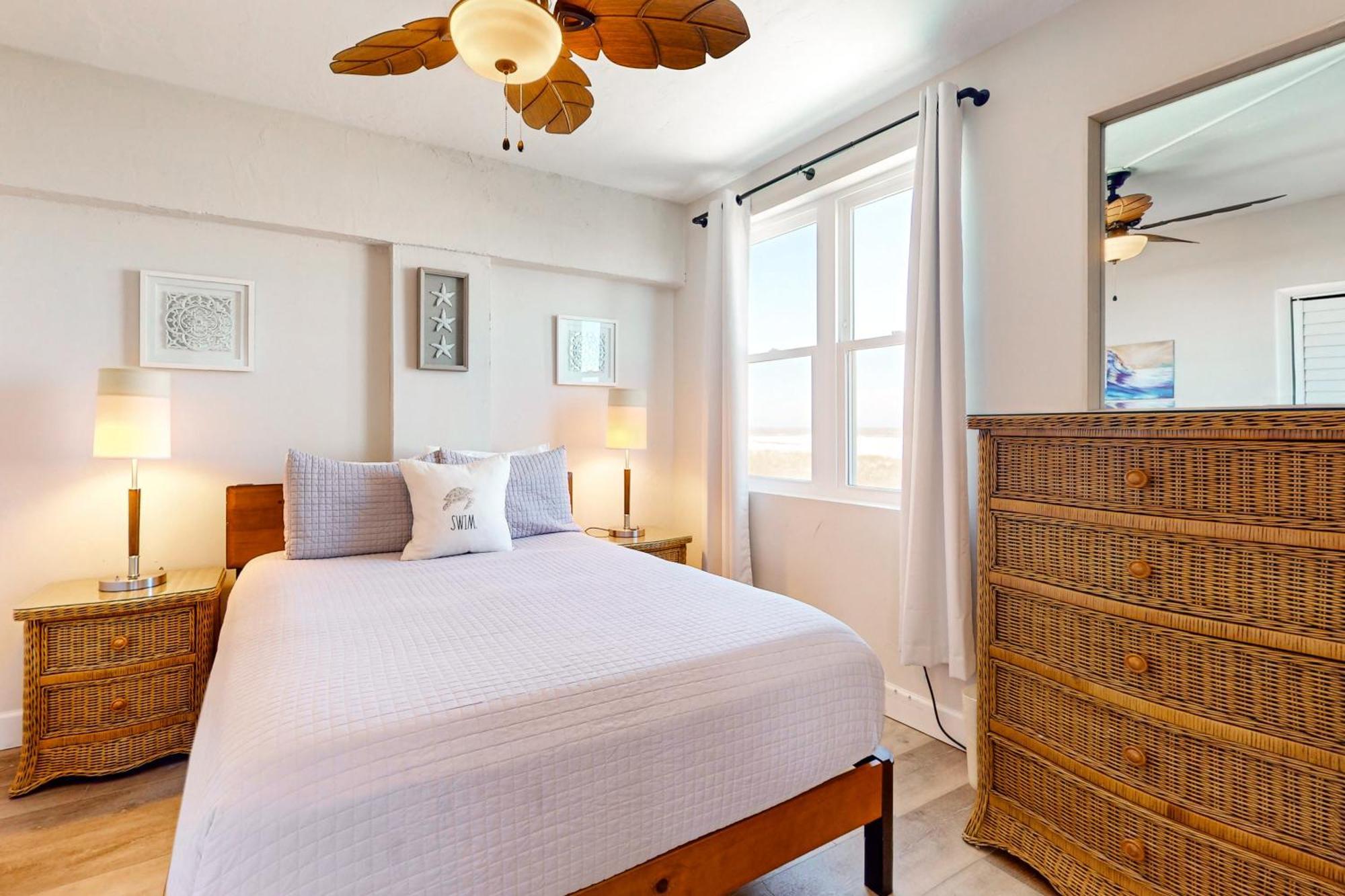 Jax Beach Oceanfront Getaway 杰克逊维尔海滩 客房 照片