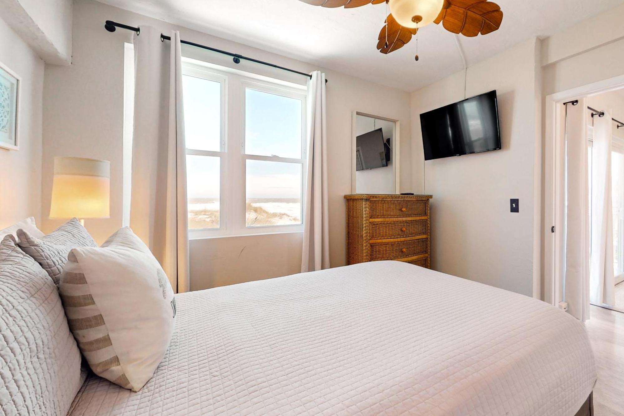 Jax Beach Oceanfront Getaway 杰克逊维尔海滩 客房 照片