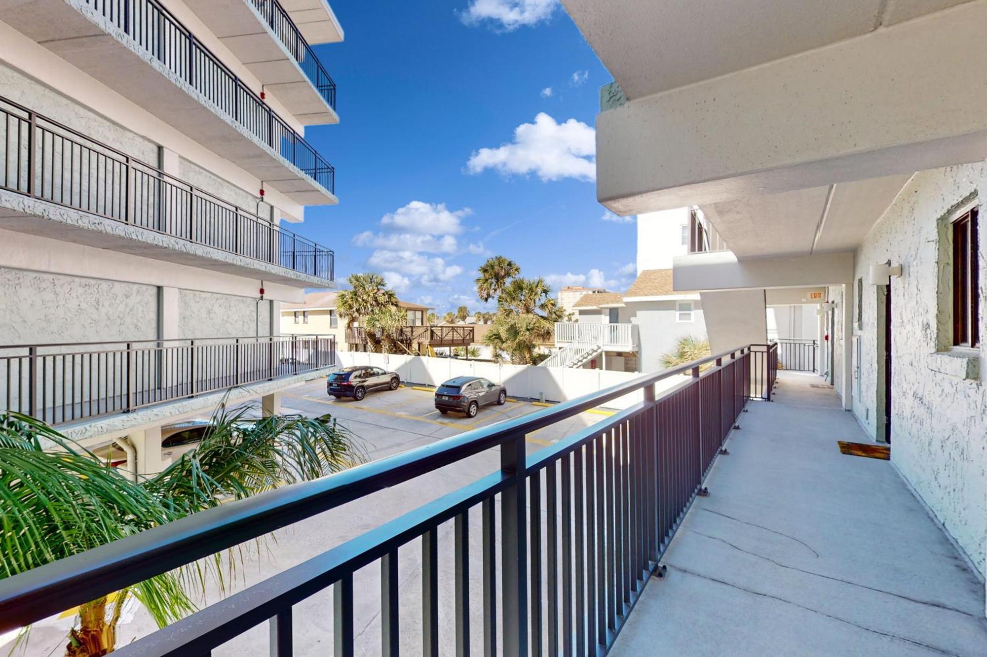 Jax Beach Oceanfront Getaway 杰克逊维尔海滩 客房 照片