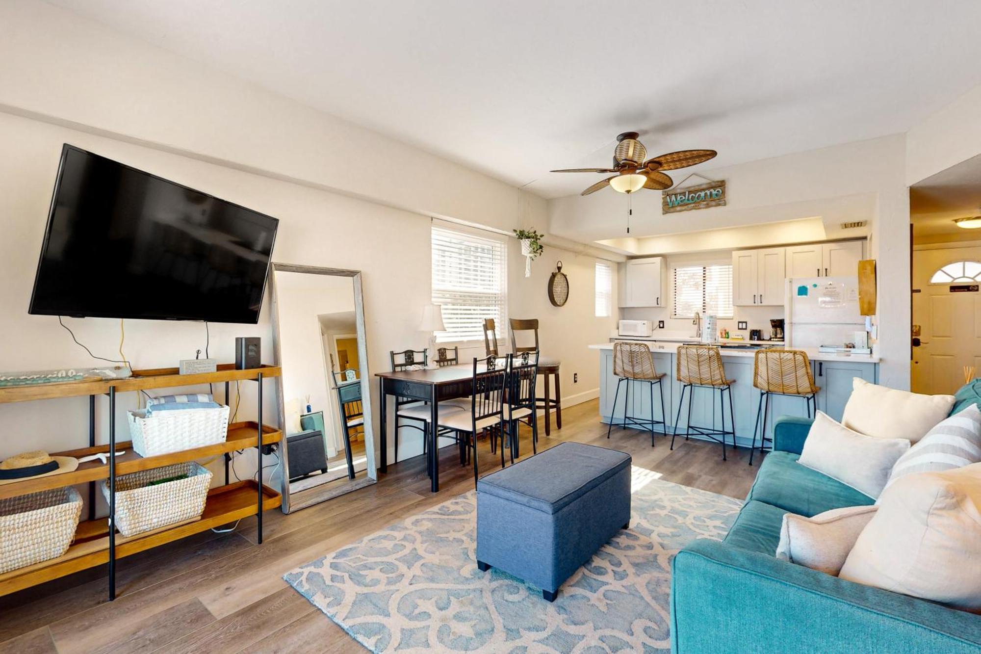 Jax Beach Oceanfront Getaway 杰克逊维尔海滩 客房 照片